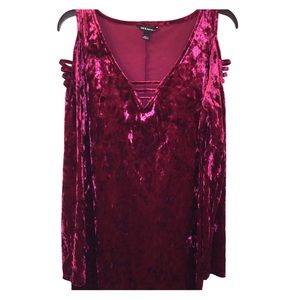 NWOT ROCK AND REPUBLIC CRANBERRY DRESS